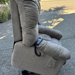 Lift Recliner 