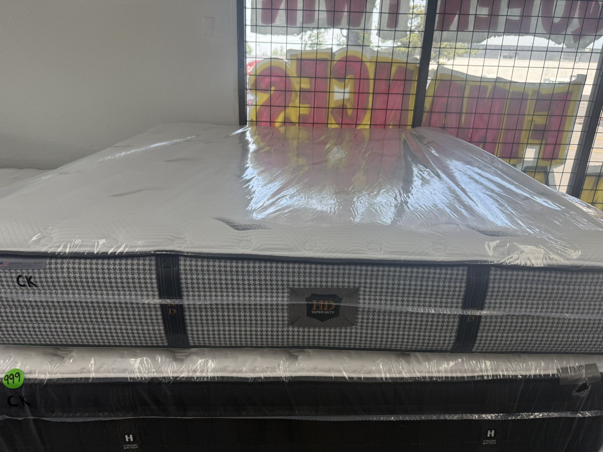 CALIFORNIA KING SIZE PARAMOUNT (EXTRA-FIRM) MATTRESS & BOX SPRINGS BED SET