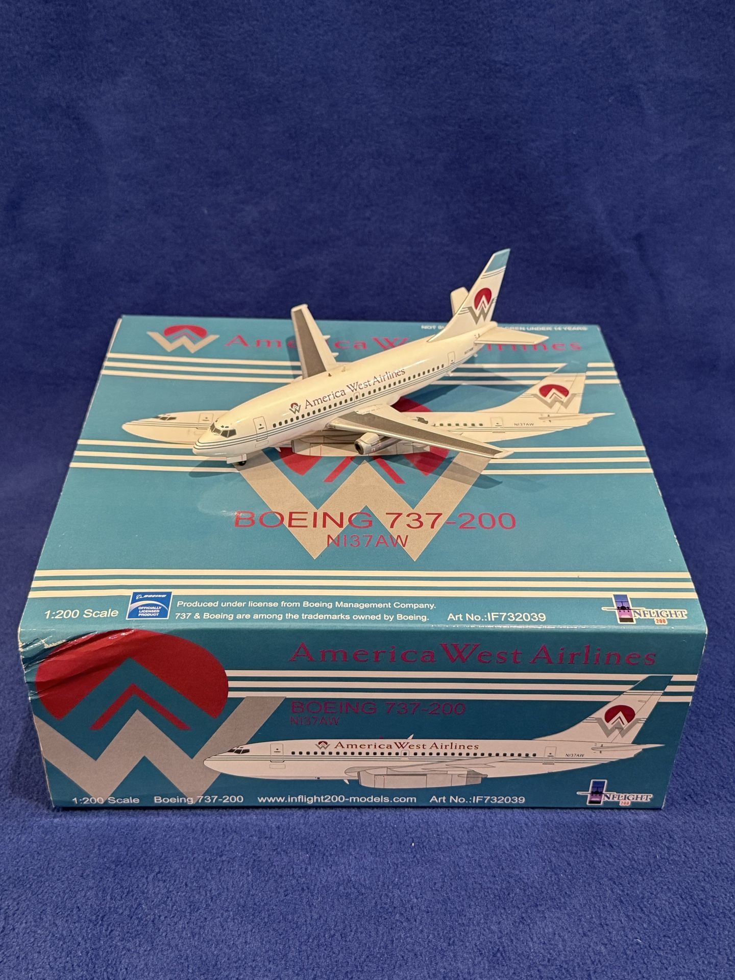 InFlight Die-cast Aircraft, Boeing 737-200