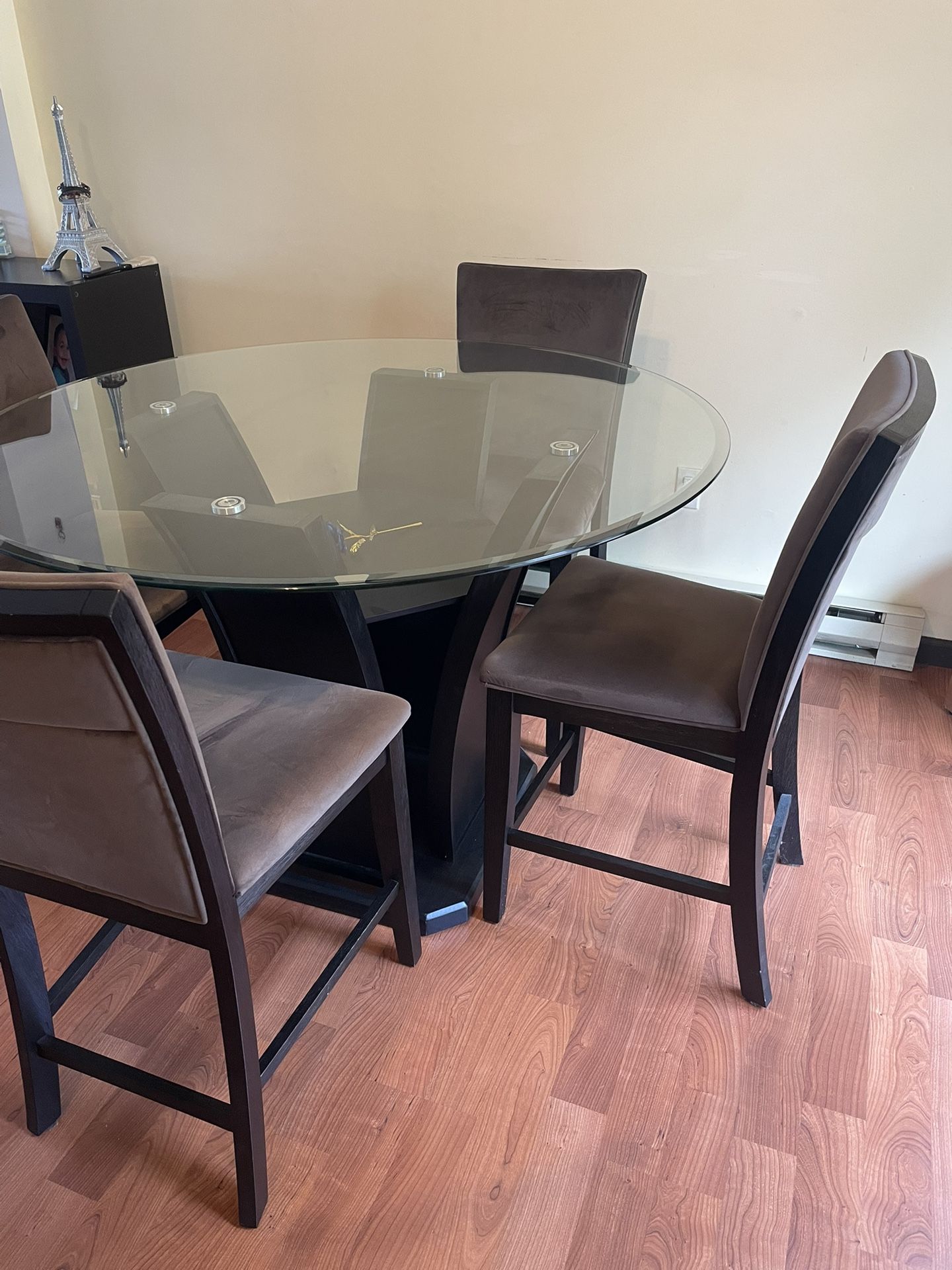 Dinning table