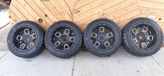 4 Big Mud Sand Off Road Tires and GEAR Rims