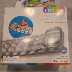 New Large Pool Float 18-Pocket 74 x 28 In.