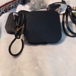 3 Apple Tvs