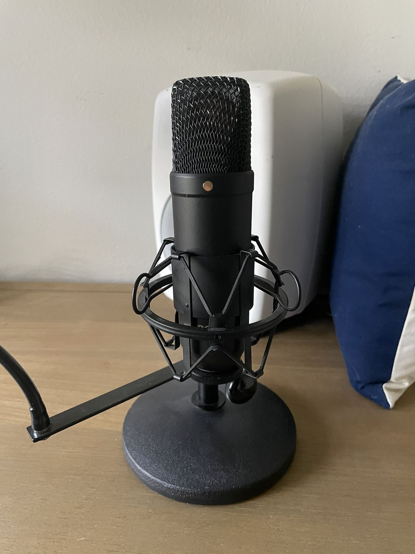 Rode NT1 Microphone