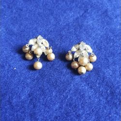 Vintage Clip on Earrings 