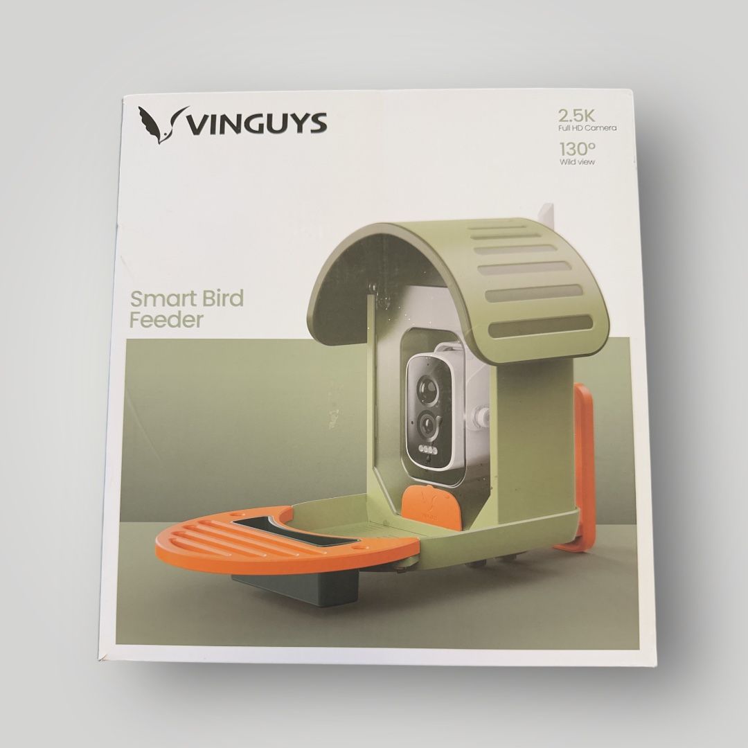 Bird Feeder with Solar Powered Camera