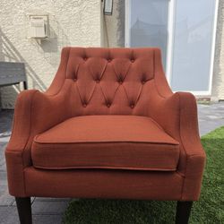 Madison Park "Qwen" Button Tufted Accent Chair – Spice