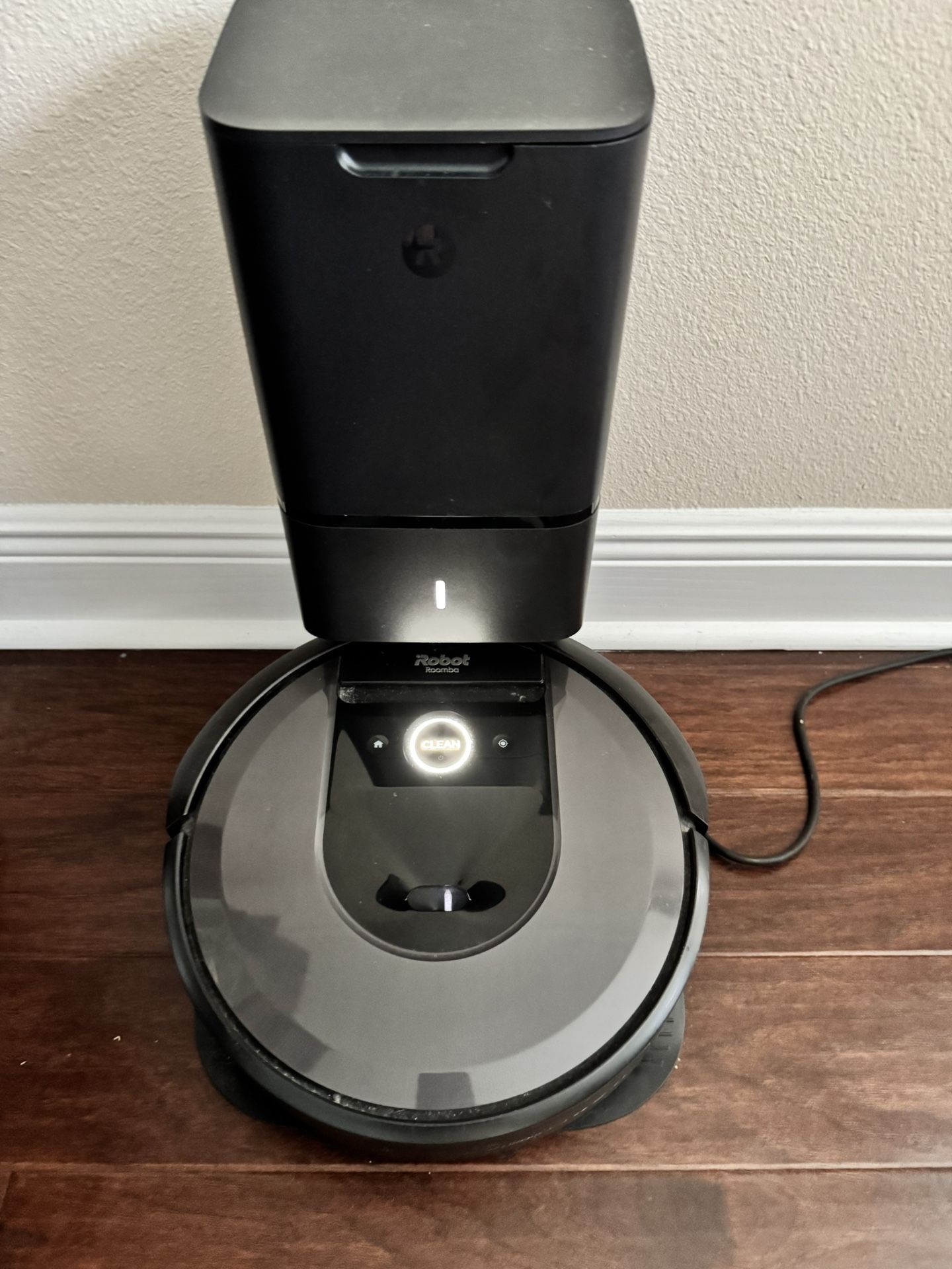 iRobot Roomba I7+