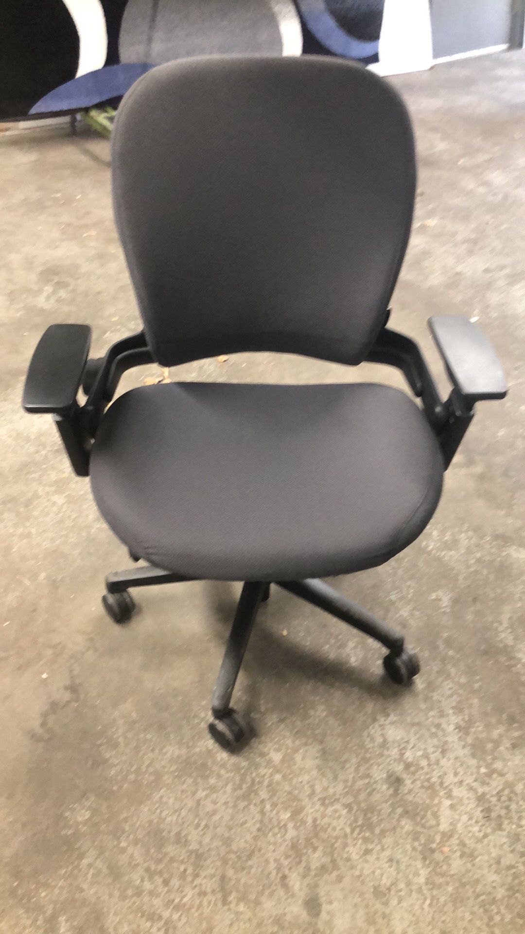 24”wx2”d Steelcase Plus Ergonomic Office Chair Almost brand new super comfortable