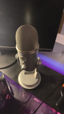 Blue yetti microphone