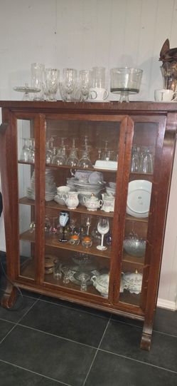 China cabinet