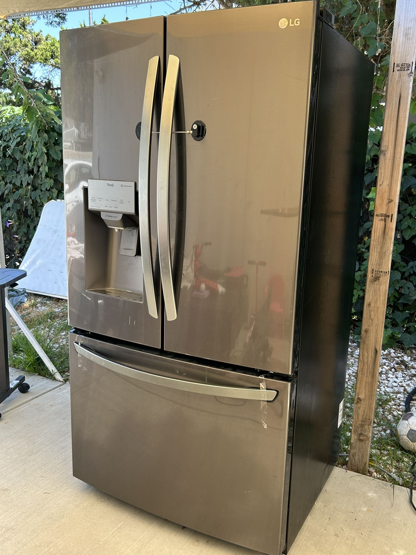 LG Refrigerator In Good Condition. 
