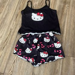 Hello Kitty Pajama Size: small 6yrs