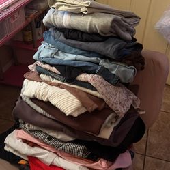 Like New Woman Clothes Different Sizes Selling The Whole Lot
