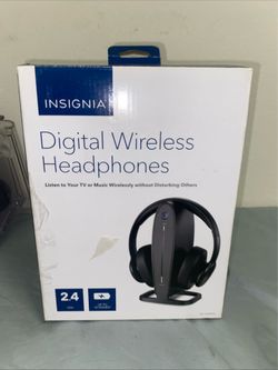 Insignia RF Digital Wireless Over Ear Headphones Black NS-HAWHP2