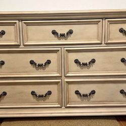 Beautiful Vintage Dresser 