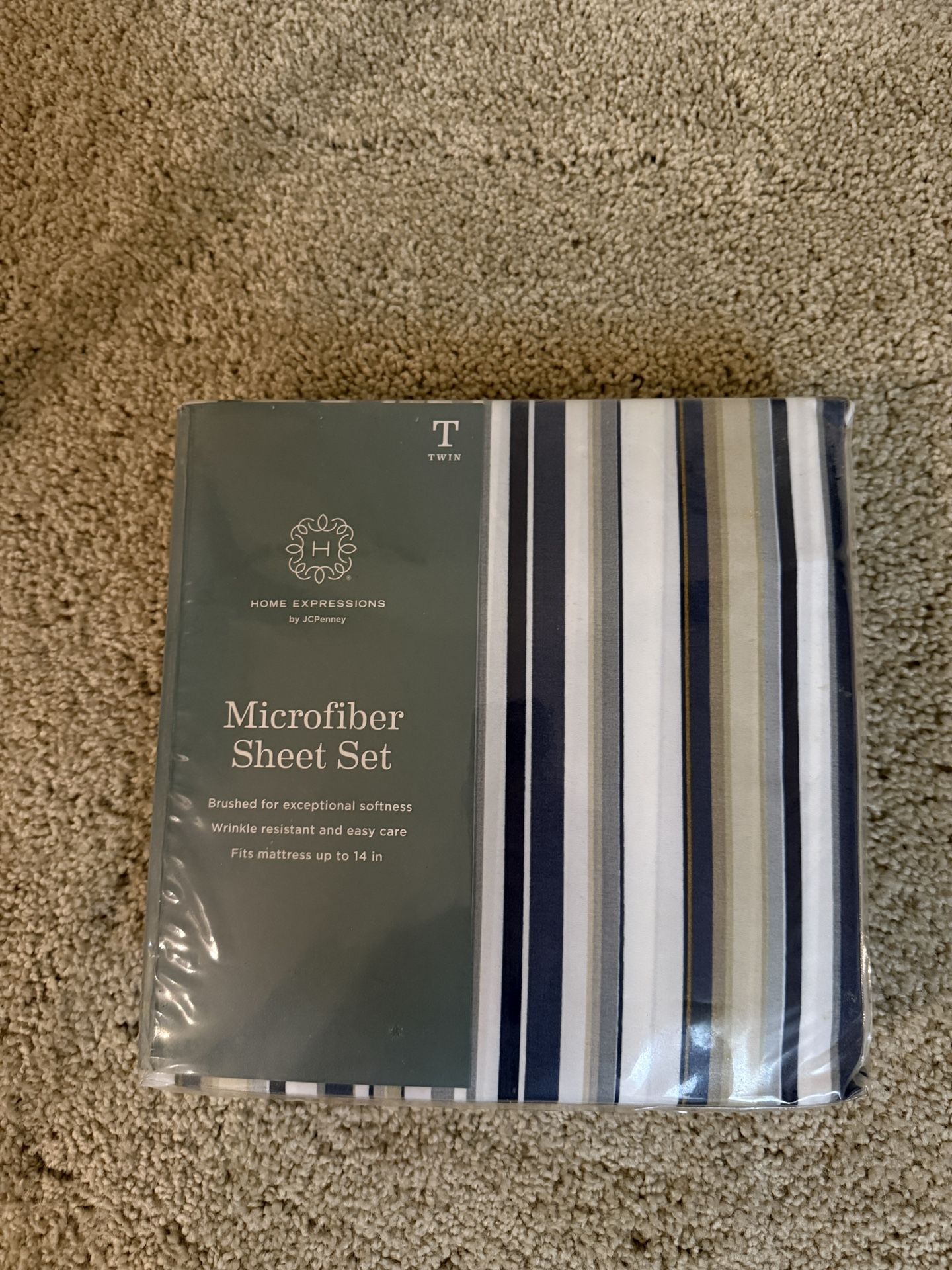 Twin microfiber sheet set (new)