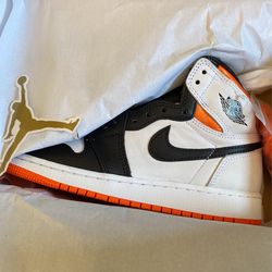 Jordan 1 High Electro Orange Sz 5.5Y