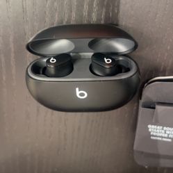 Beats By Dre Wireless earbuds 
