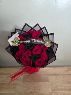 Black and red roses bouquet