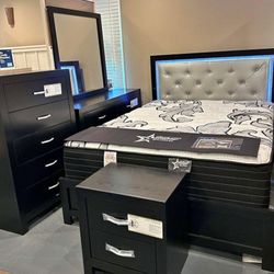 5pc Queen Bedroom Set 