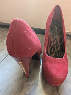 High heels shoes