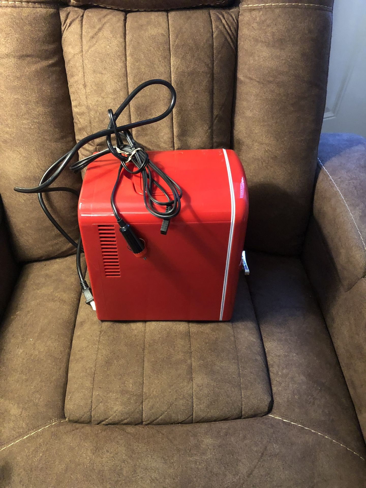 Small Portable Frigidaire Refrigerator 