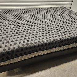 Queen Bed - Layla Memory Foam