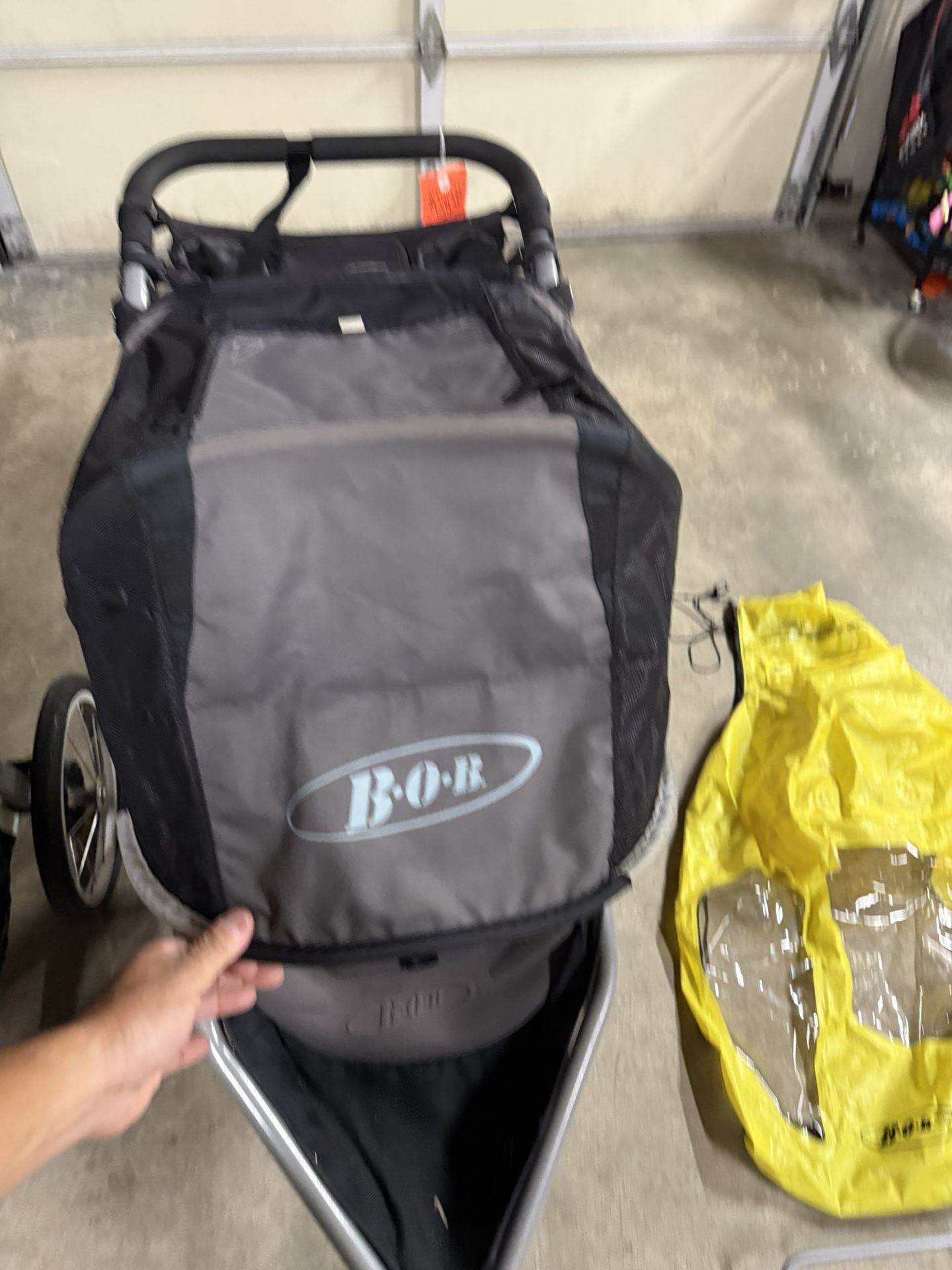 BOB Revolution Jogging Stroller