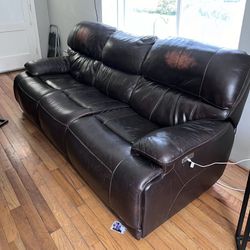 Electric Reclining Couch With USB Ports