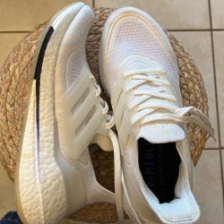 Adidas Ultra Boost women’s white running sneakers