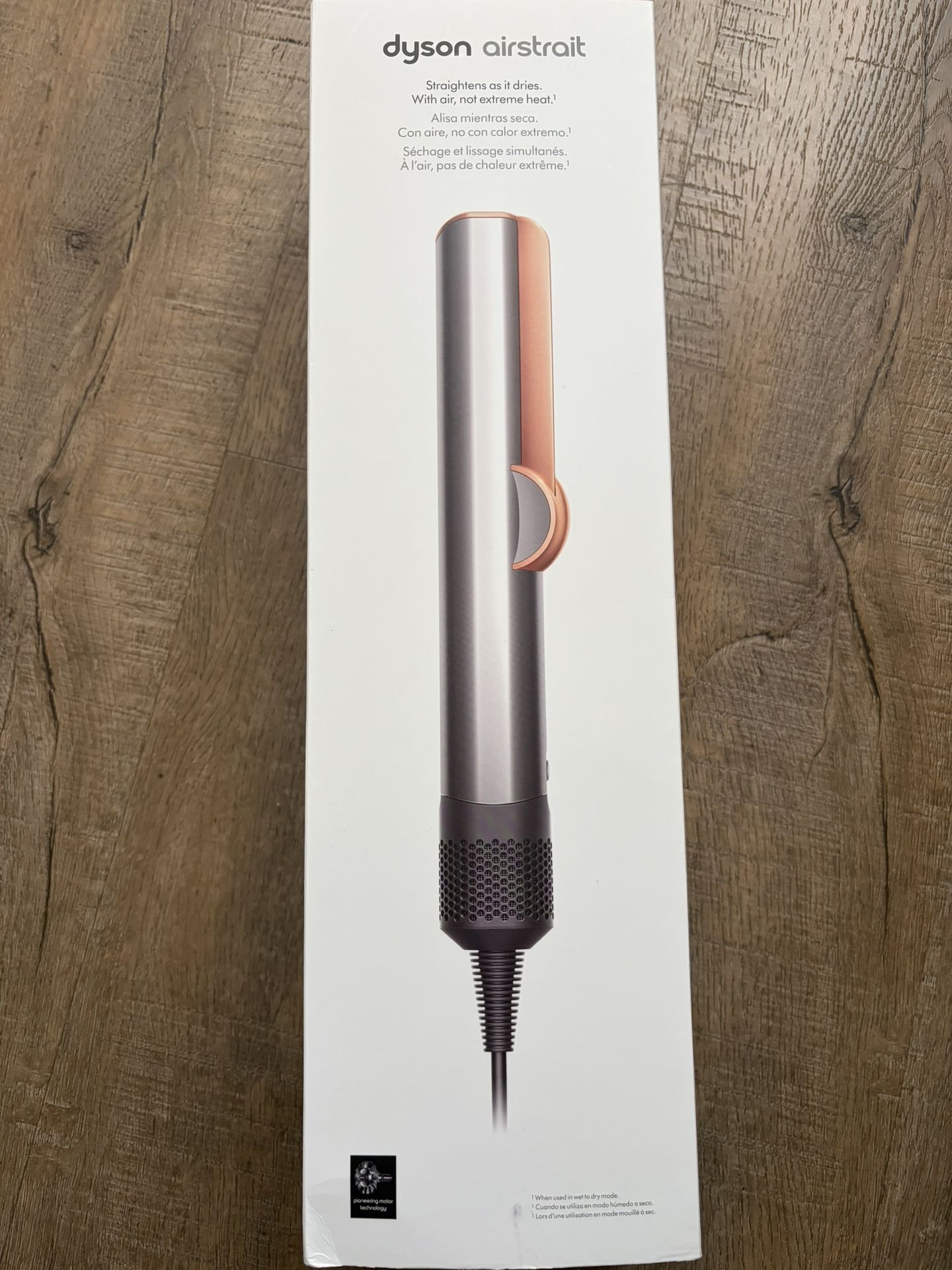 Dyson Airstrait