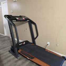 Healthrider Treadmill S250i Free Delivery 
