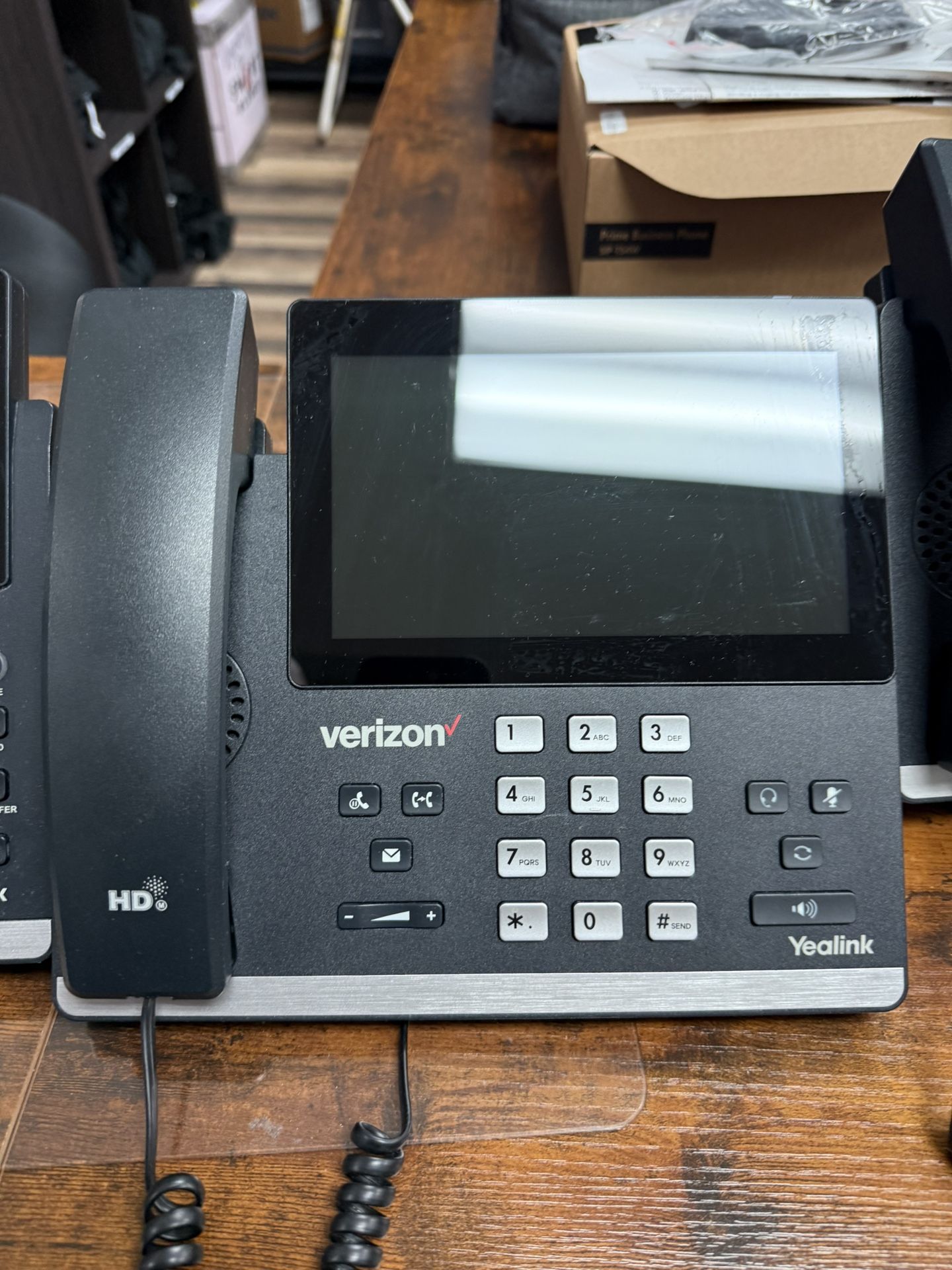 Verizon Yealink Desktop Business Phones