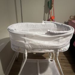 bassinet 