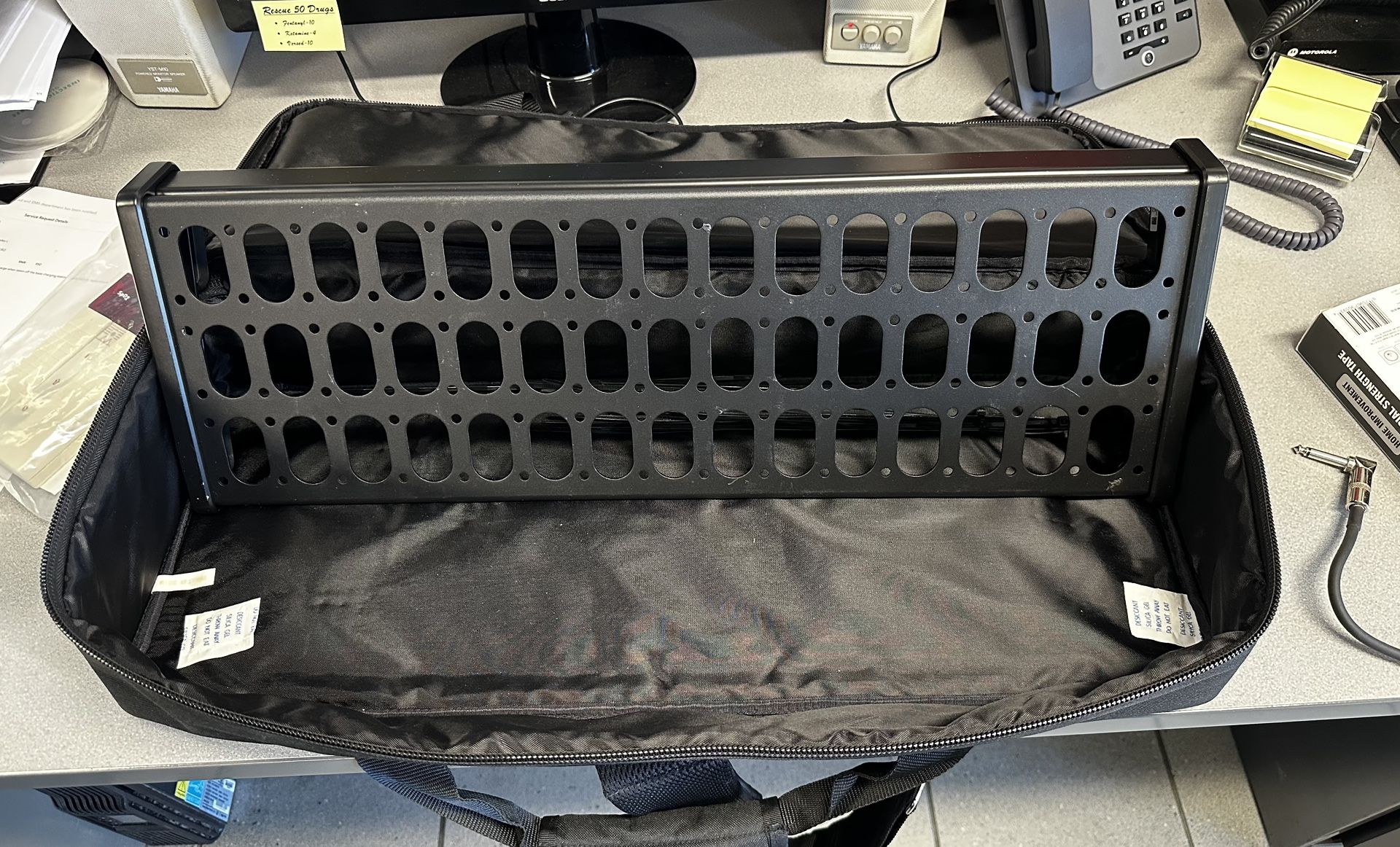 Livewire Guitar Effects PB300 Club Pedal Board