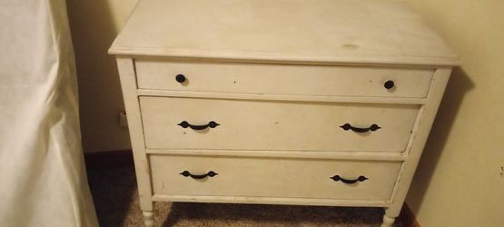Dresser 