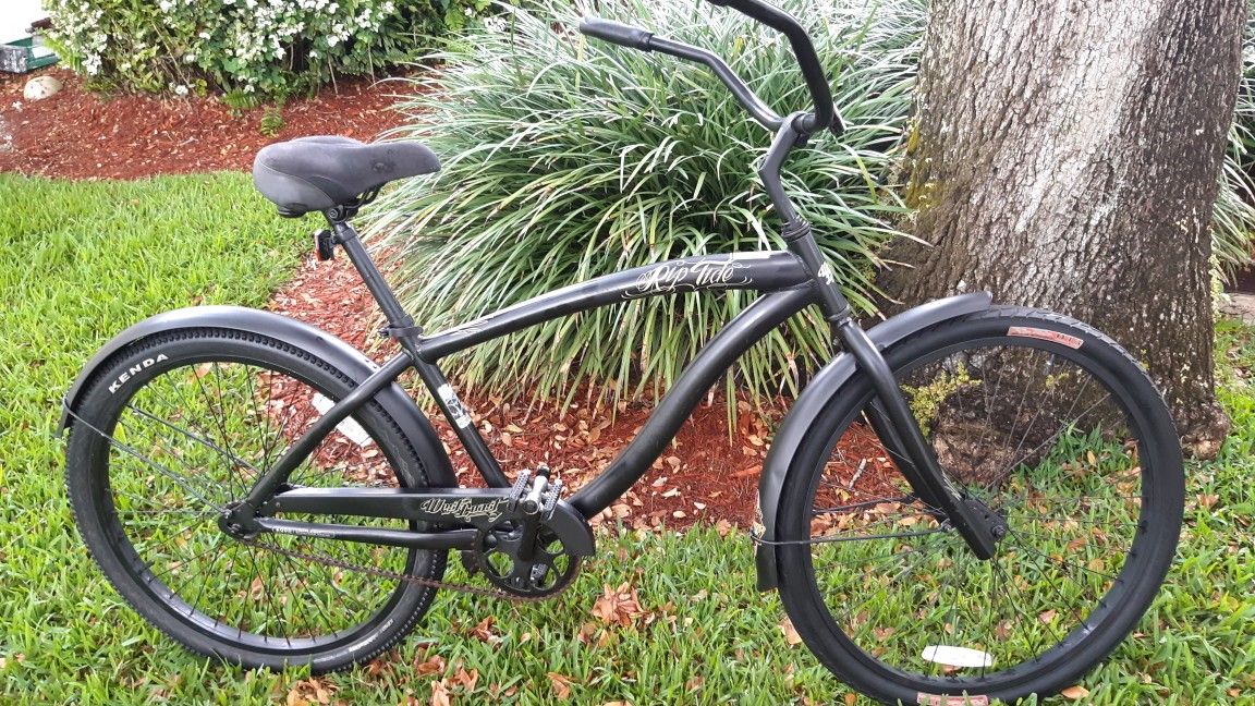 WEST COAST ALUMINUM BEACH CRUISER BIKE. EXCELLENT CONDITION 🚴‍♂️