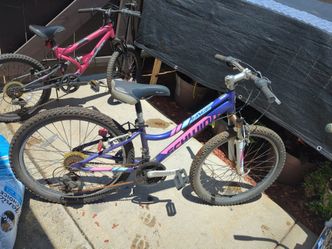 Schwinn 24". In good condition