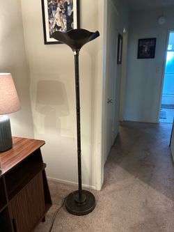 Antique gold standing lamp