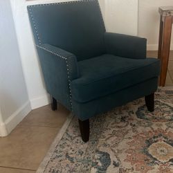 Accent Chairs