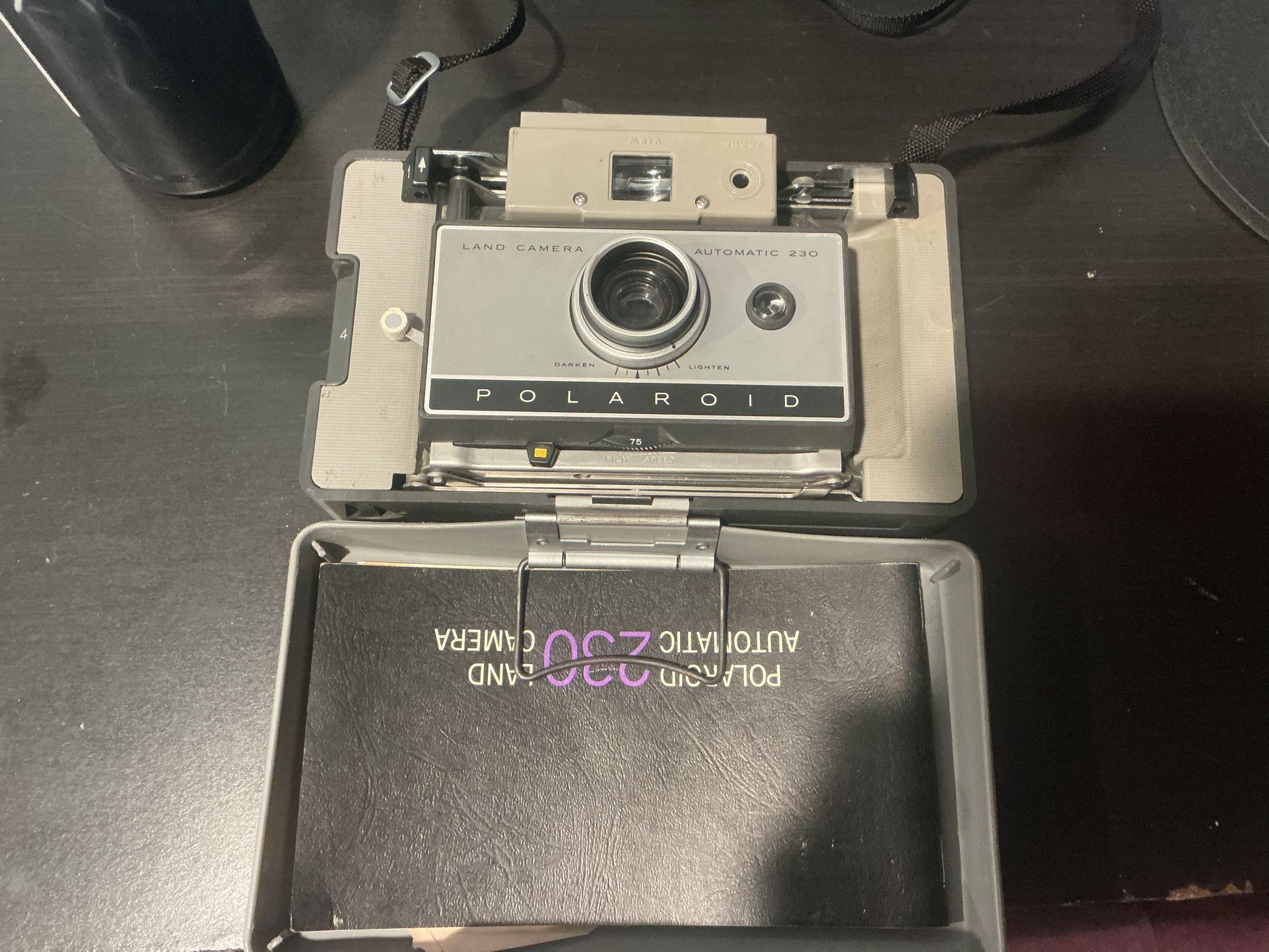 Polaroid automatic 230 land camera