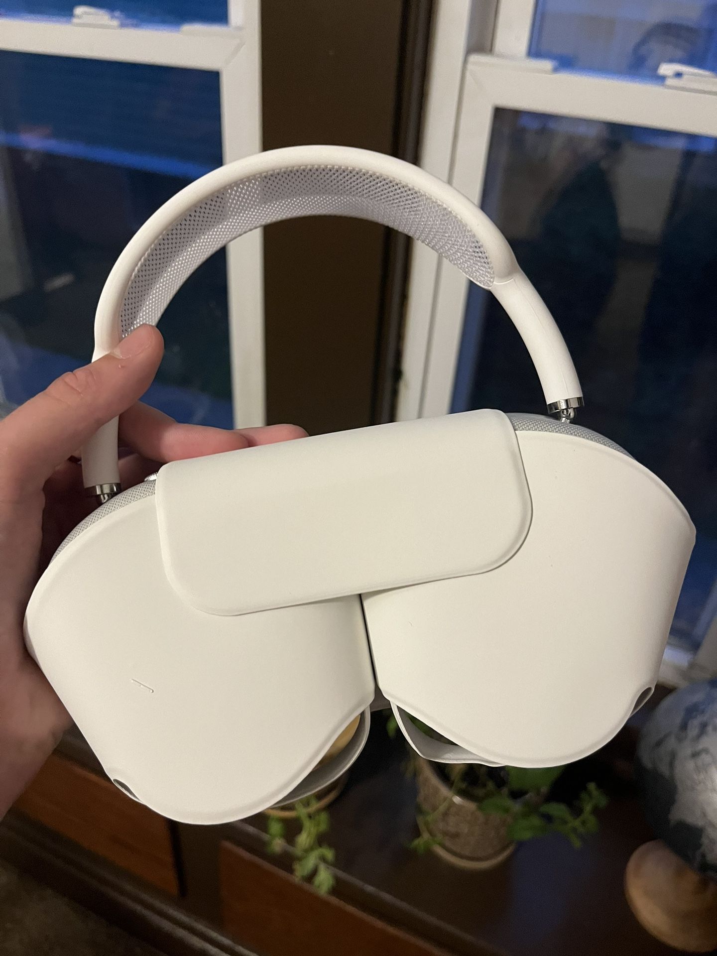 AirPod Pro Max