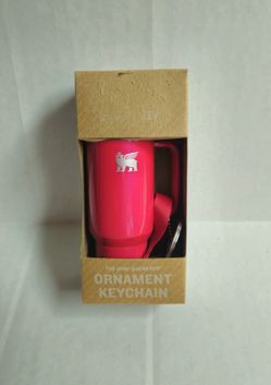 STANLEY CUP MINI QUENCHER KEYCHAIN 