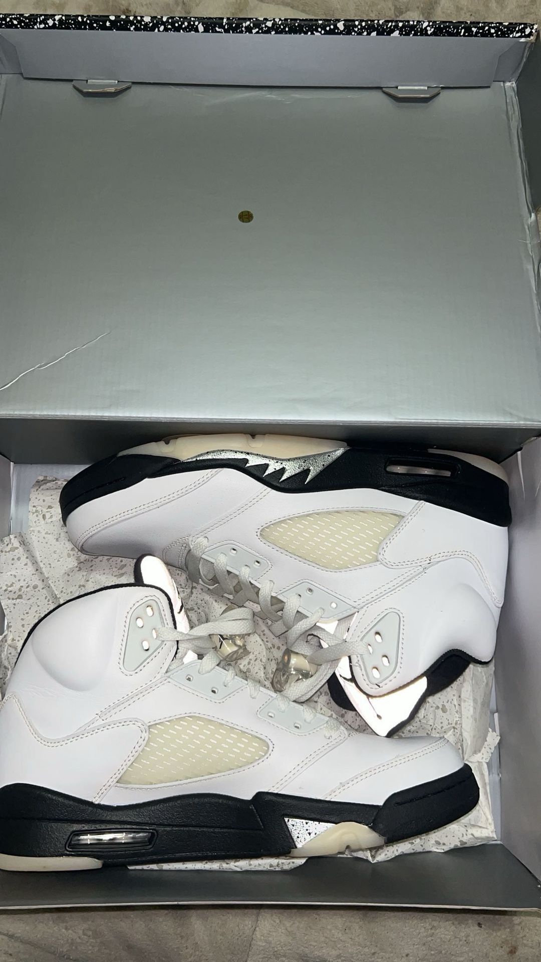 Jordan 5 Reverse metallic