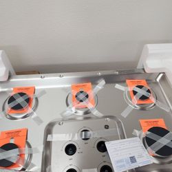 36 In. Gas Cooktop In Stainless Steel With 5 Burners Including Power Boil Burners