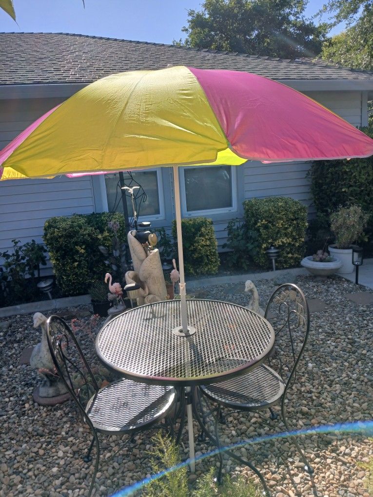 Rod Iron 3-pice Set W/umbrella Must Go!