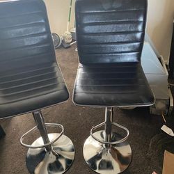 Bar Stools Stainless Steel Excellent Condition 