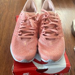 Women’s Nike Shoes 