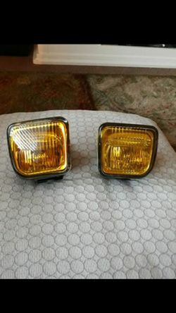 New never used. Fit 96 97 98 Civic Ex Dx Lx Ek fog lights